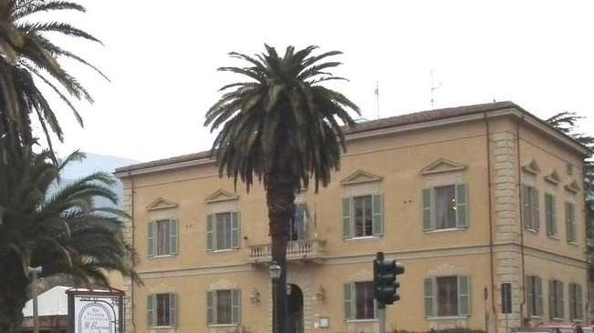 Traffico calato del 50% «I calcesani sono a casa e rispettano le regole»