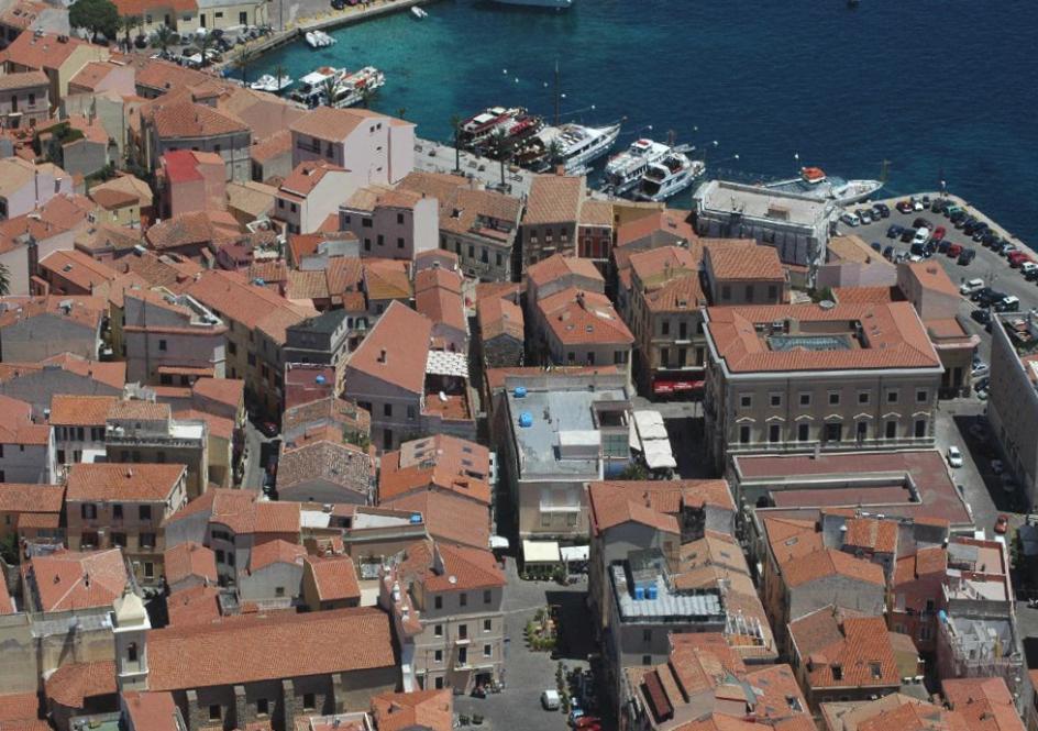 La Maddalena, due guasti nelle condotte: manca l’acqua in mezza isola 
