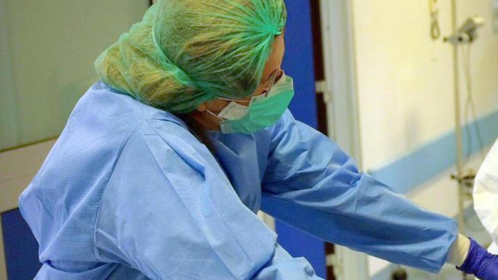 Coronavirus, l'infermiera: «Sotto le tute l’amore per i pazienti spauriti»
