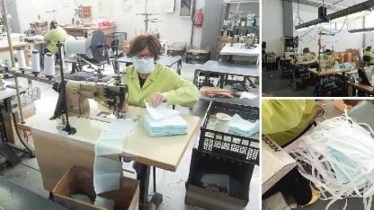 Le operaie al lavoro nella ditta di San Pietro in Palazzi