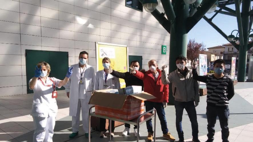La comunità cinese di Empoli ha donato 10mila mascherine all'ospedale San Giuseppe
