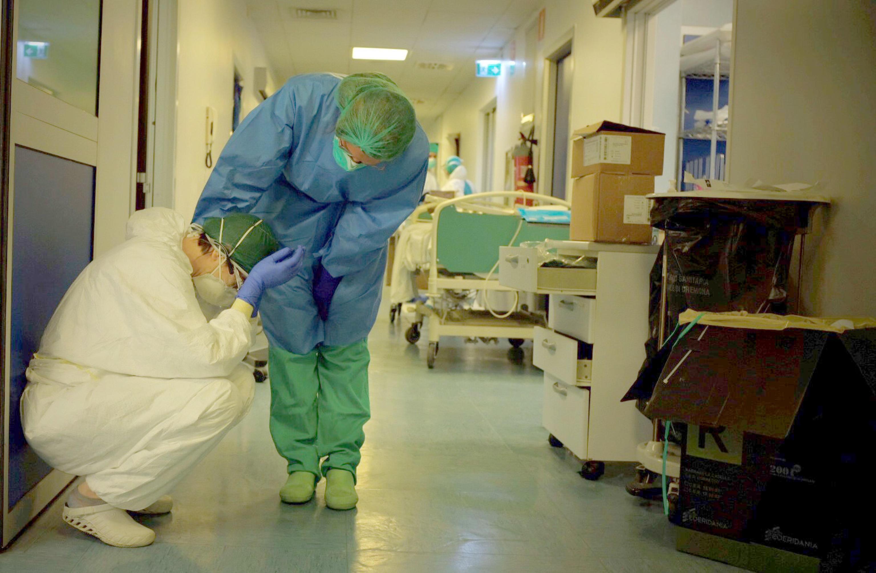 Infermieri in un ospedale (foto d'archivio)