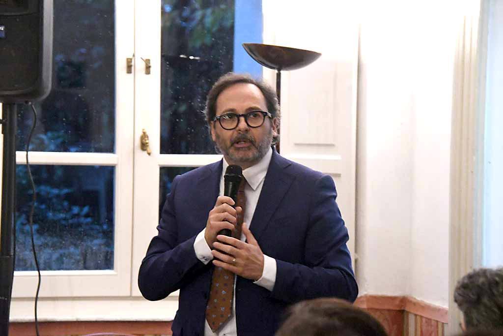 Il sindaco di Massa Francesco Persiani