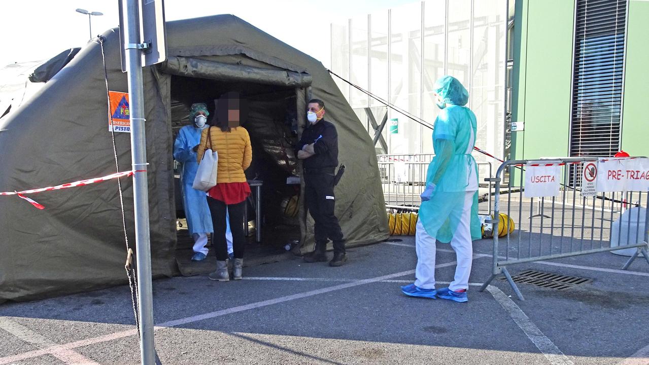 L'area pre-triage dell'ospedale SAn Jacopo a Pistoia (Foto Gori)