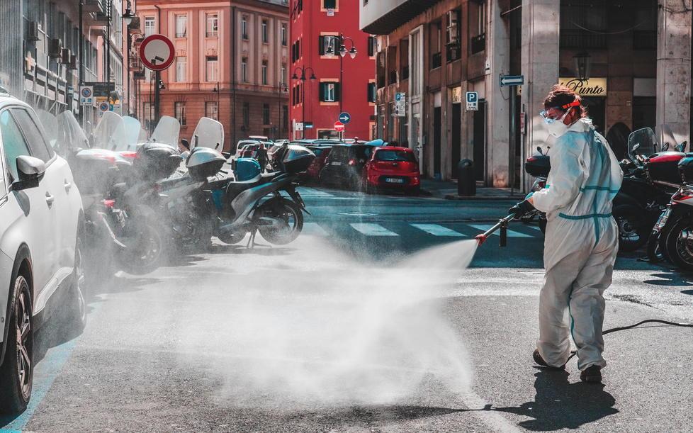 Strada per strada di giorno e di notte Ecco dove viene fatta la sanificazione 