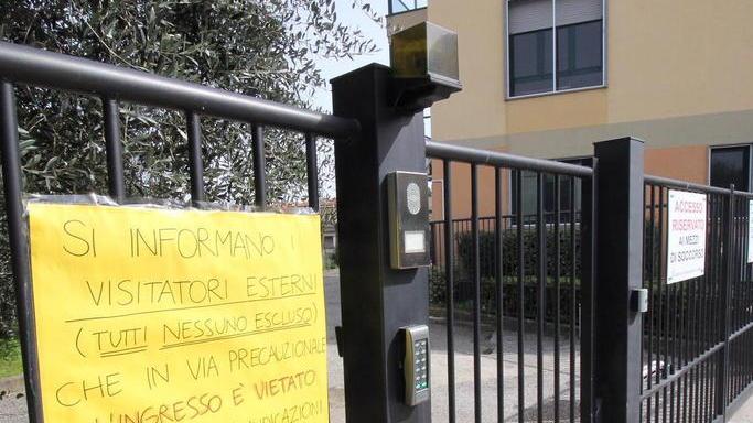 Morta un’anziana alla Rsa di Comeana ma l’epidemia rallenta in provincia