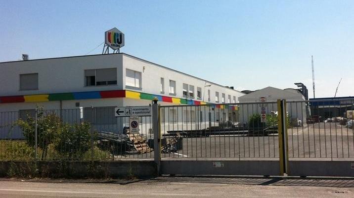 Proroga del ministero al 15 aprile per i licenziamenti alla “J Colors”