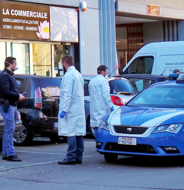 Tute bianche e polizia: morta in casa una donna