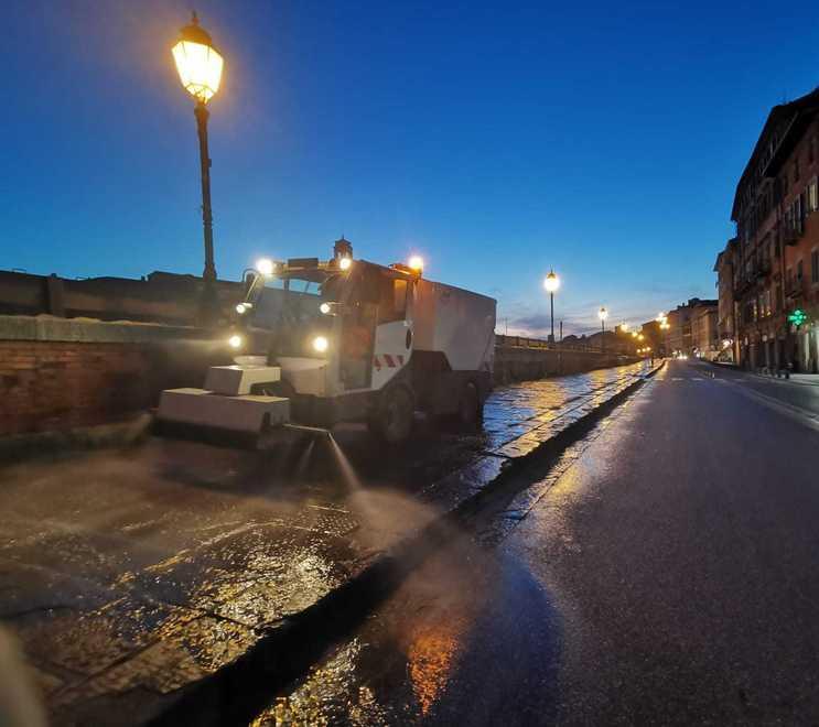 Sanificazione, interventi anche nelle periferie 