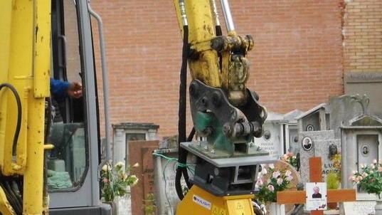 A Bondeno, Gavello e Pilastri i cimiteri in cerca di decoro