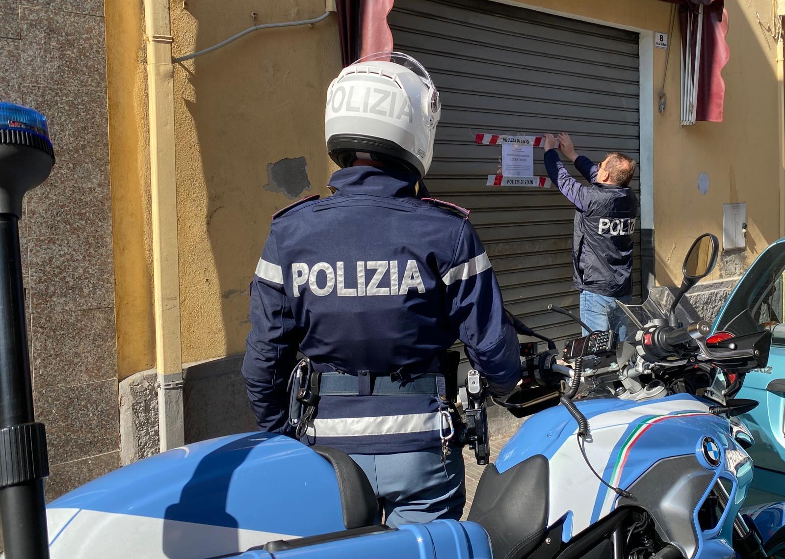Coronavirus, assembramento di persone che giocano con le slot: circolo chiuso a Cagliari