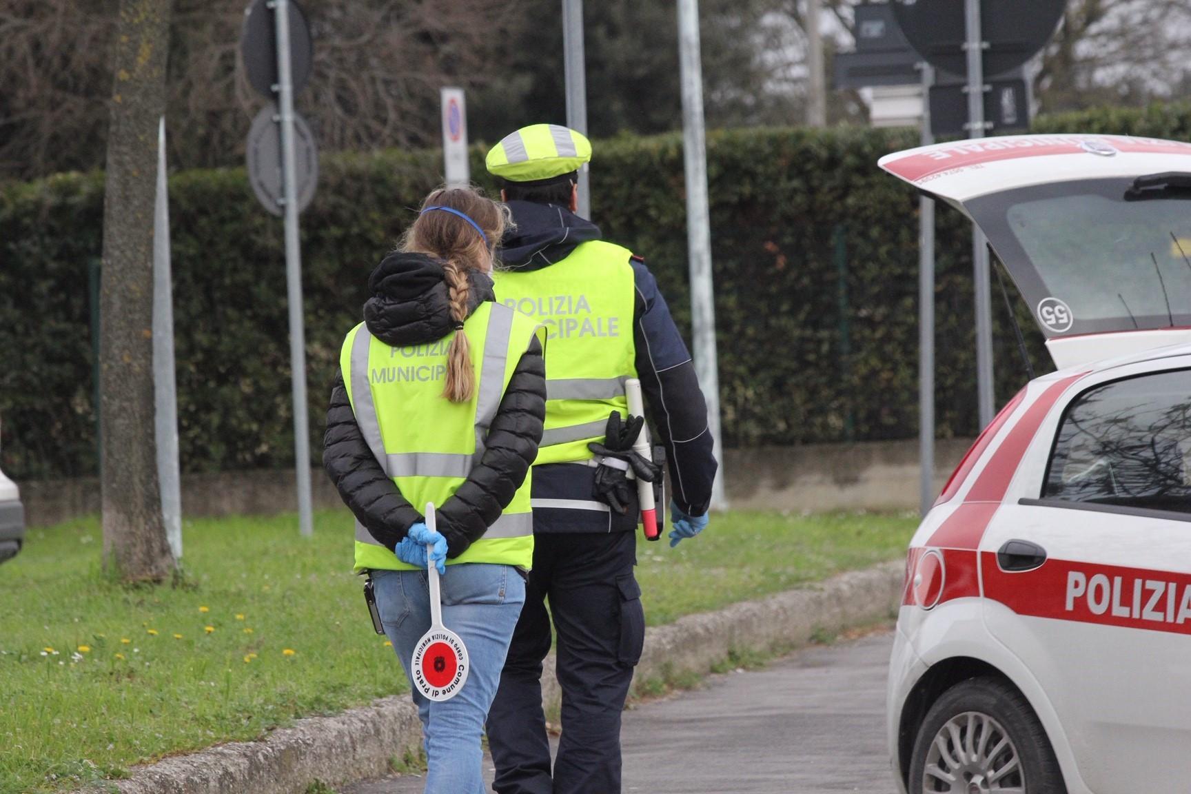 Il passeggio non si ferma: altre 33 denunce nelle ultime 24 ore