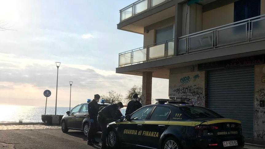 Coronavirus, controlli a tappeto a Rosignano e 17 denunce