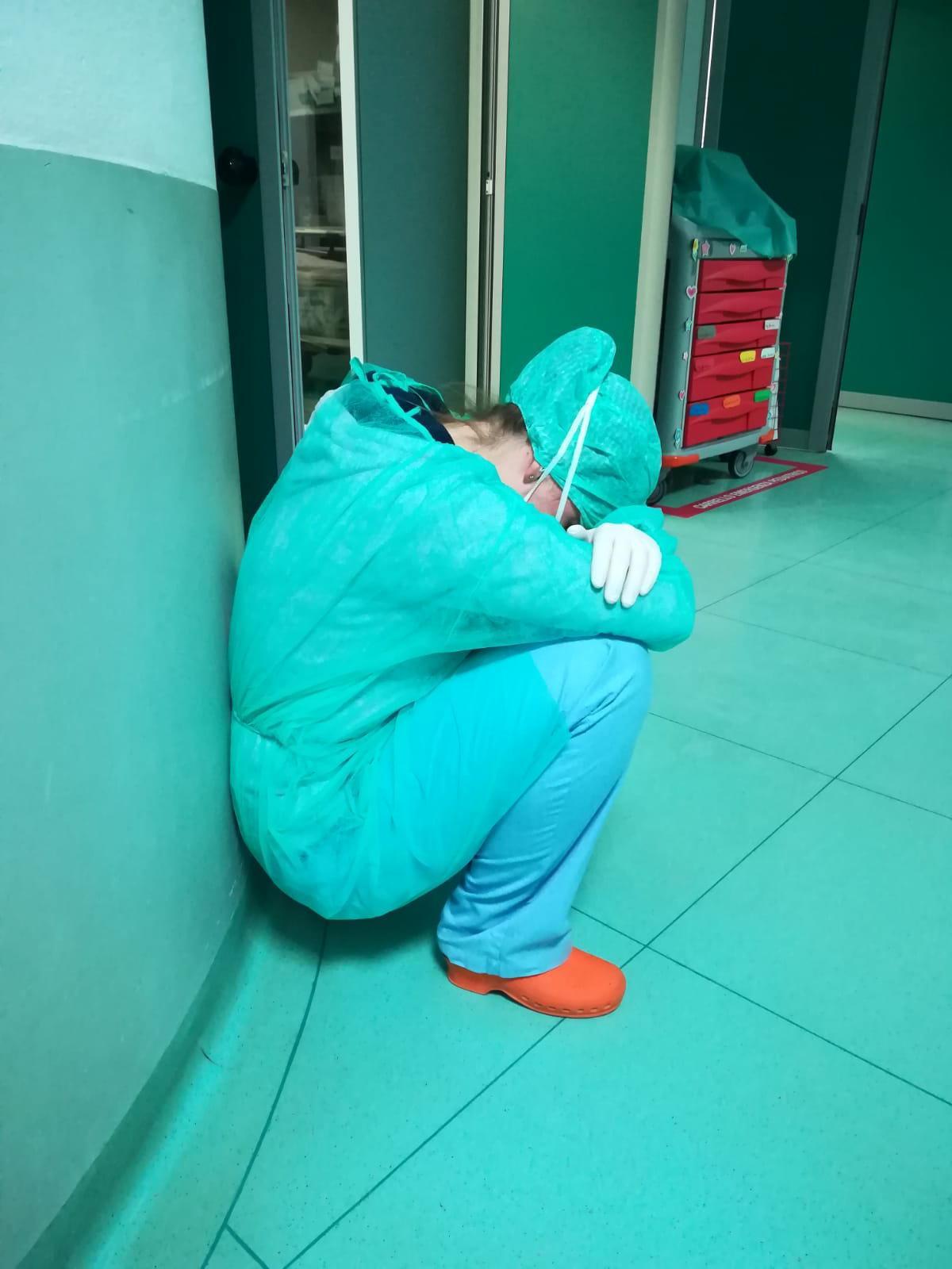 L’appello del primario: «State a casa altrimenti si vanifica ogni nostro sforzo» 