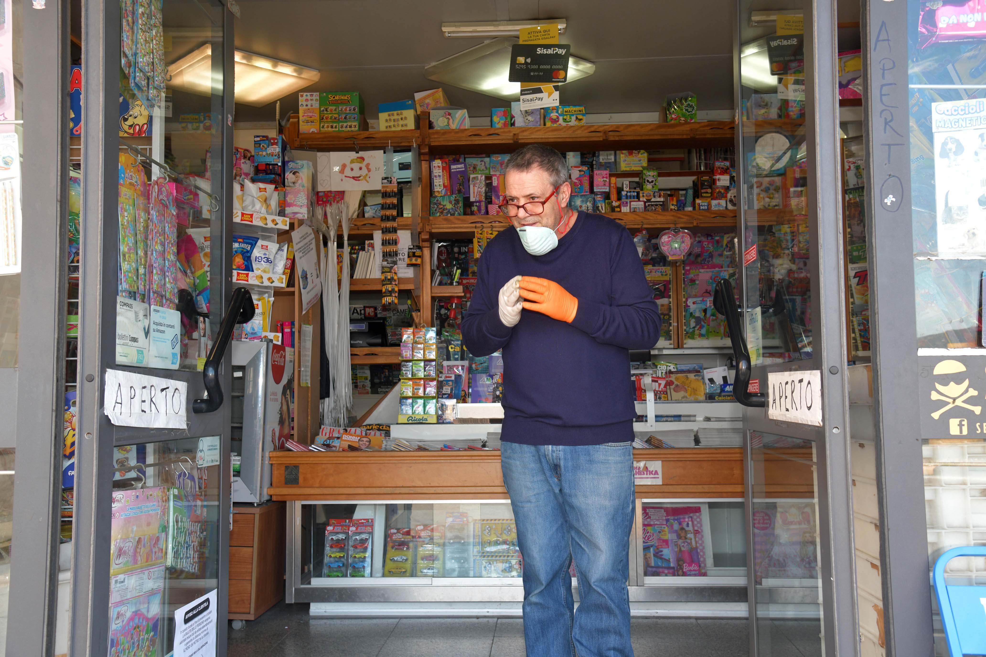 A Olbia, Santa Teresa e Arzachena domenica negozi chiusi. Aperte edicole e farmacie 