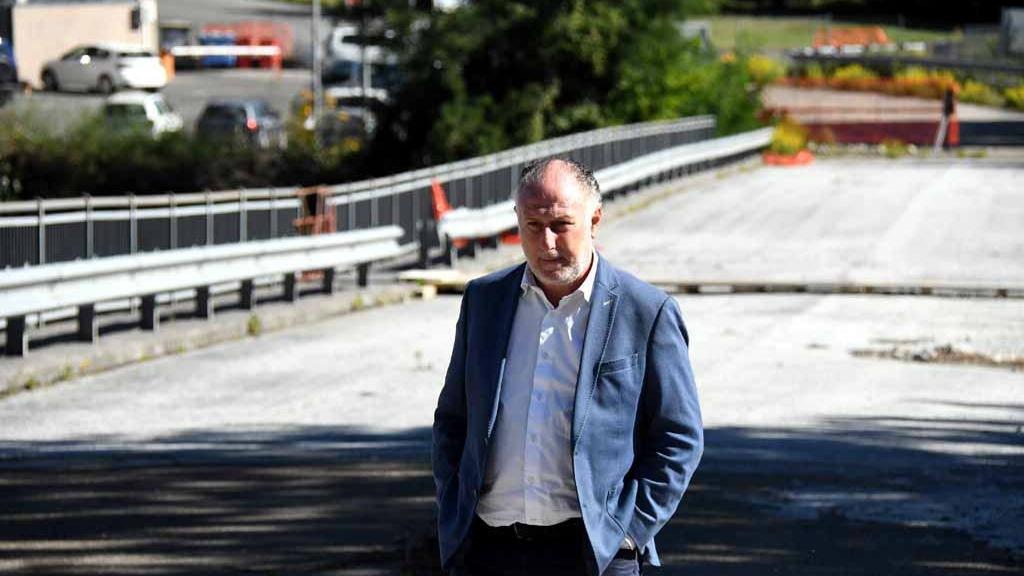 Il presidente della provincia Lorenzetti: "Sono positivo al Coronavirus" . Chiuso il Comune di Montignoso