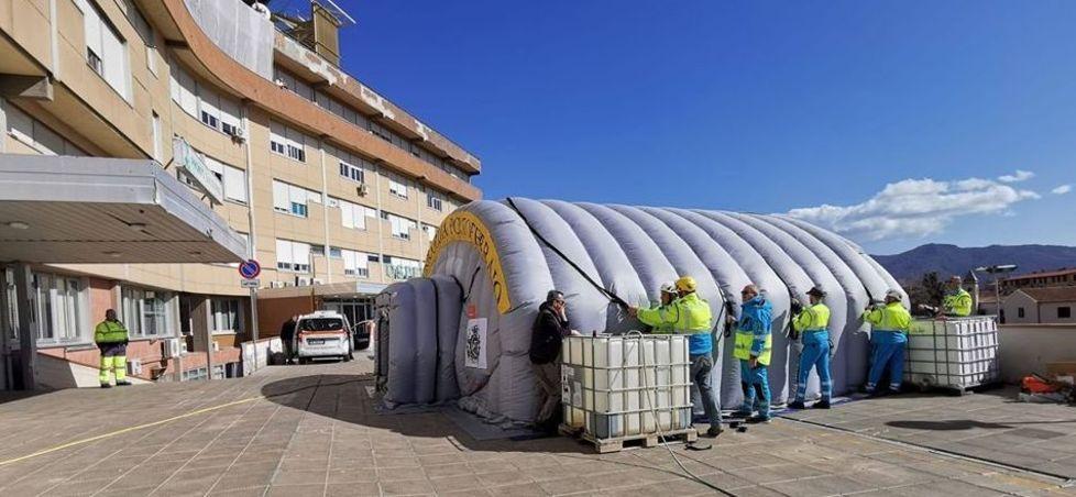 Un letto attrezzato per la terapia intensiva donato all’ospedale da Acqua dell’Elba 
