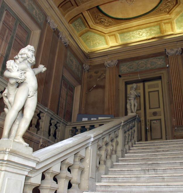 Archivio di Stato I documenti sono da spostare per la consultazione 