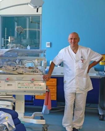 Il dottor Rino Agostiniani, direttore dell’area di Pediatria e Neonatologia