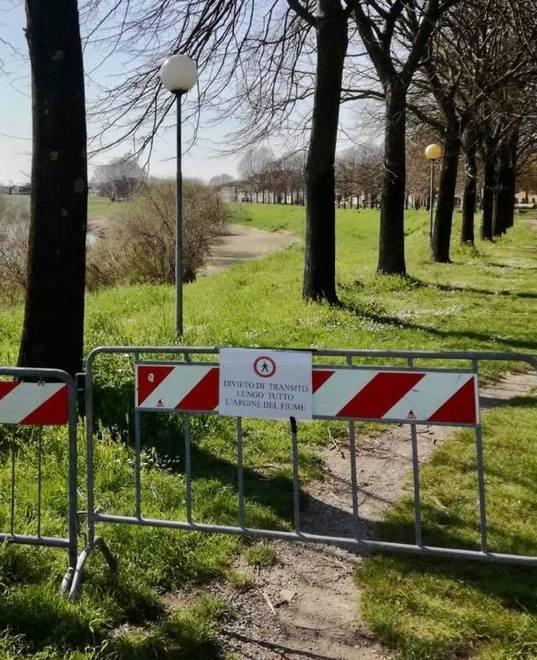 Santa Croce chiude l’argine, Fucecchio vieta bici e jogging 
