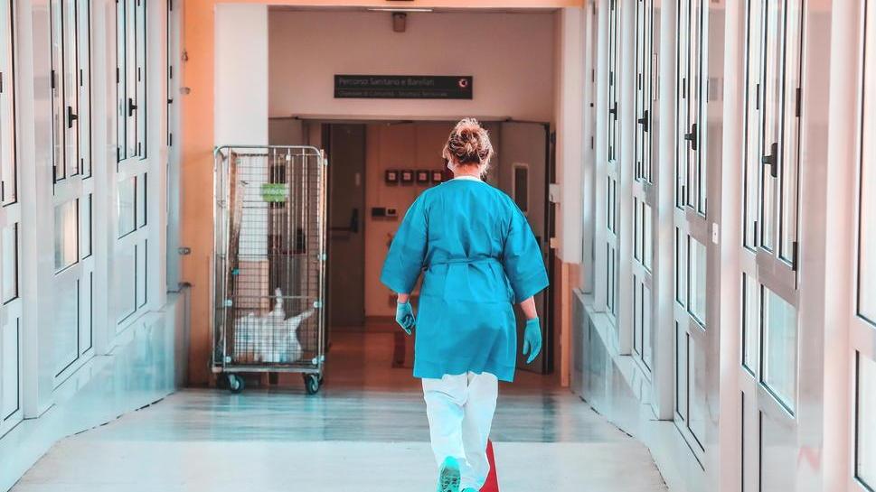 Coronavirus, quinto decesso a Livorno: è un 85enne