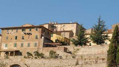 Al via la sanificazione dei luoghi più frequentati Posta e banca, nuovi orari