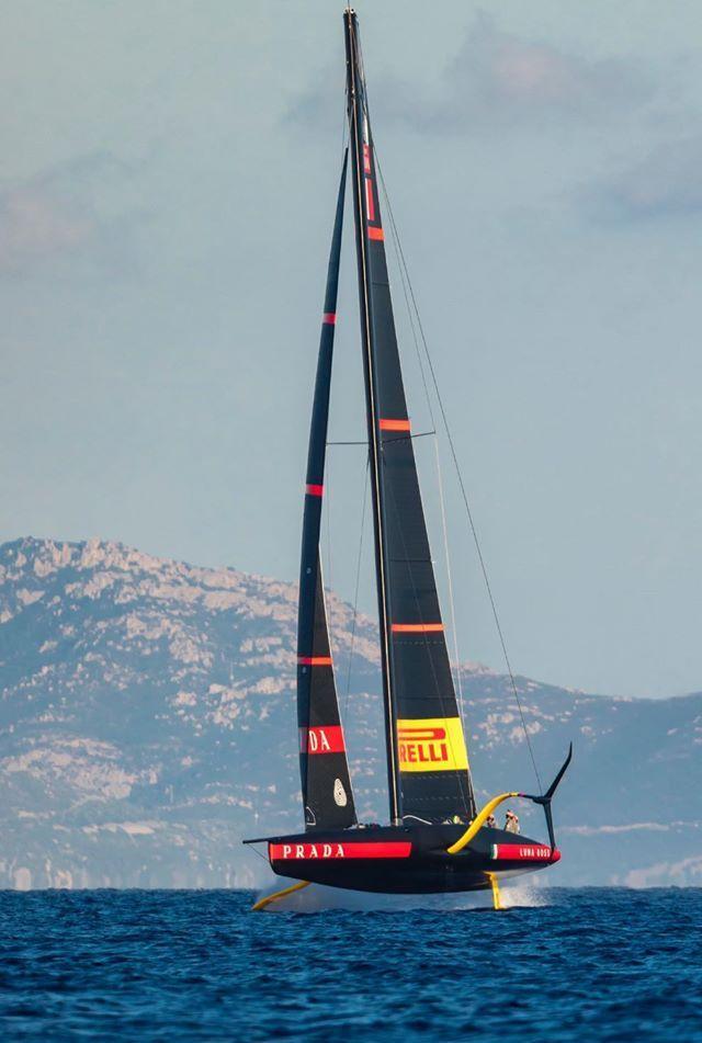 Il team di Luna Rossa non lascia Cagliari fino alla finale