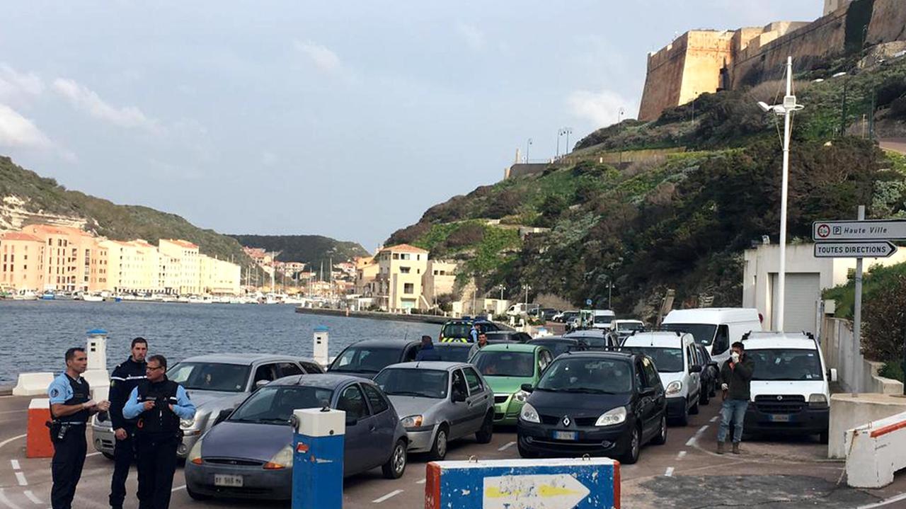 Avaria al traghetto Bastia, 70 sardi restano bloccati in Corsica 
