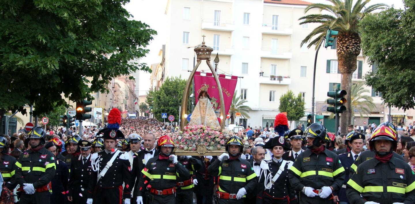 La Vergine in Cattedrale per vegliare sulla città 