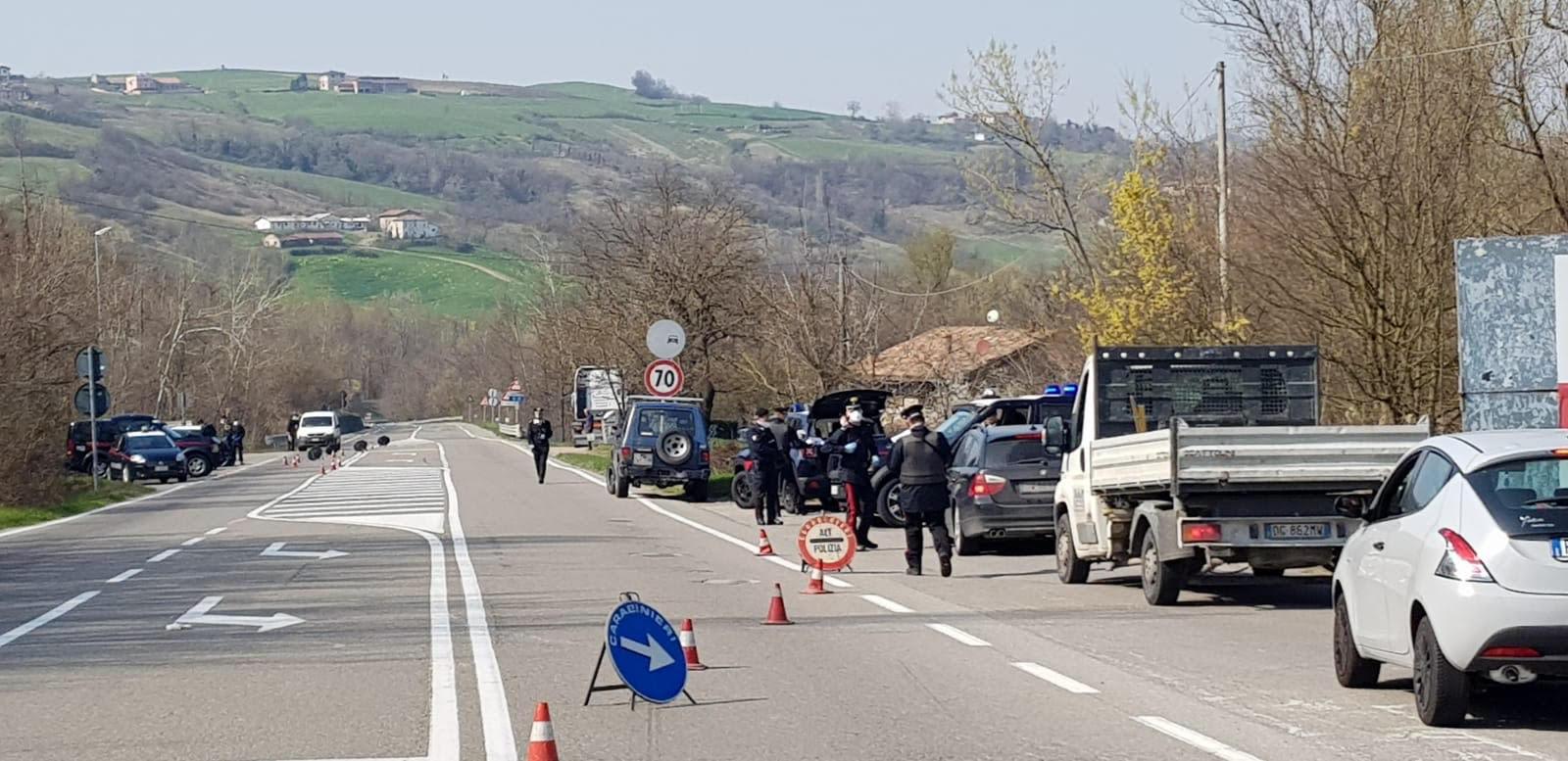 Controlli dei carabinieri: altre 15 denunce, 12 delle quali a Carpi: tutti in giro senza valido motivo