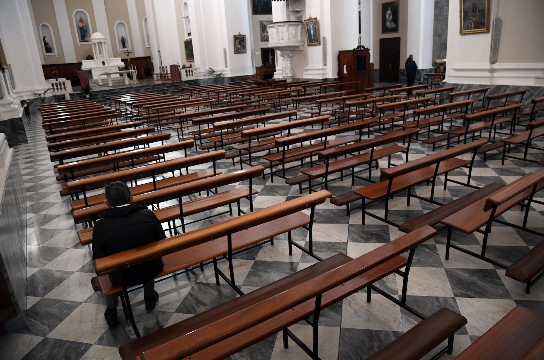 Coronavirus, muore un sacerdote di Nuoro. È la settima vittima in Sardegna