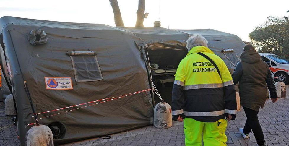 I primi frutti della solidarietà, in arrivo due lettini e macchinari 