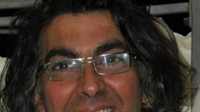 Stroncato da un malore noto parrucchiere