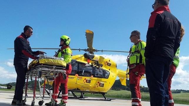 Cade in casa e fratturato interviene l’elisoccorso