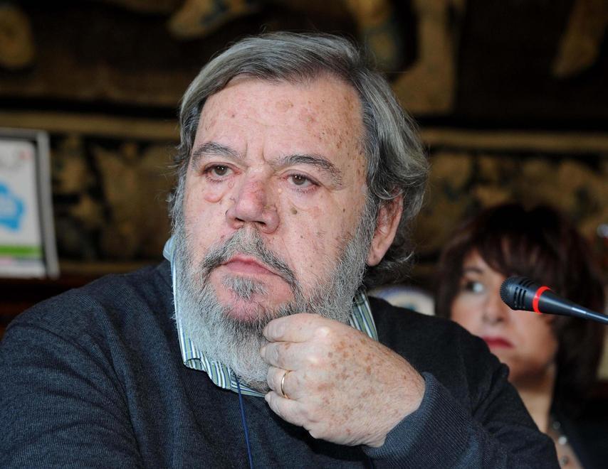 «Caro Gianni, eri un fratello Dopo Brera, siamo i senzamura»