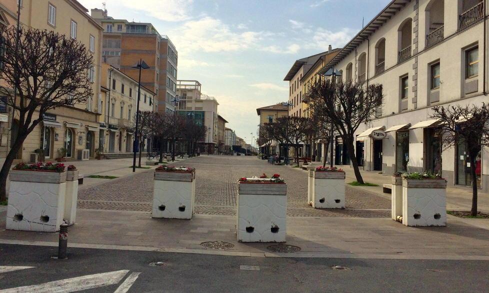 Uno scatto di Cecina deserta (foto Falorni/Silvi)