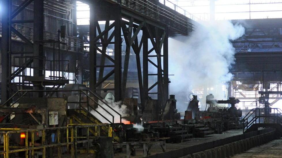 Decreto Conte, non c’è chiarezza I sindacati fermano il polo industriale