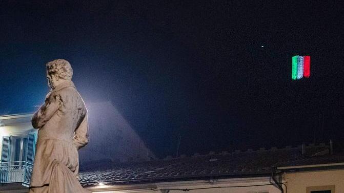 Inno d’Italia e benedizione dalla Rocca da Monsummano un segnale di coraggio