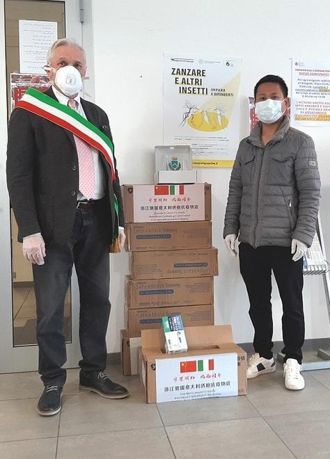 Mascherine donate