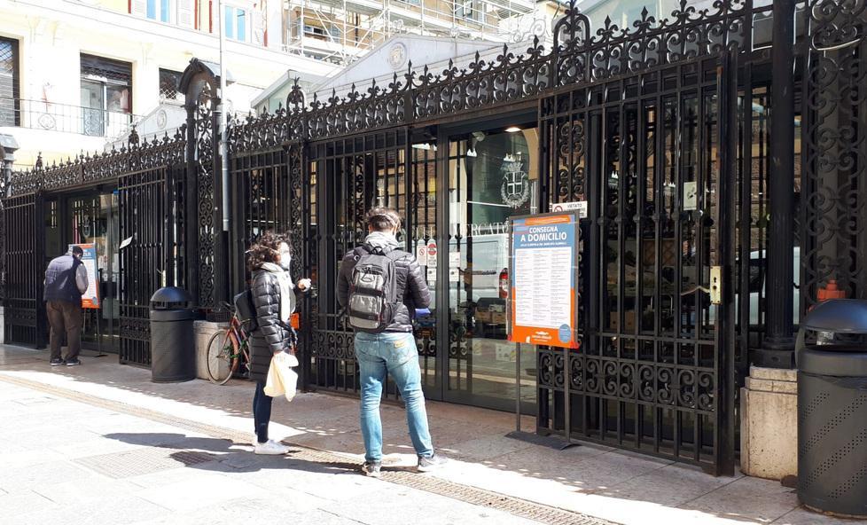 Modena. Mercato Albinelli blinda gli accessi ora solo consegne