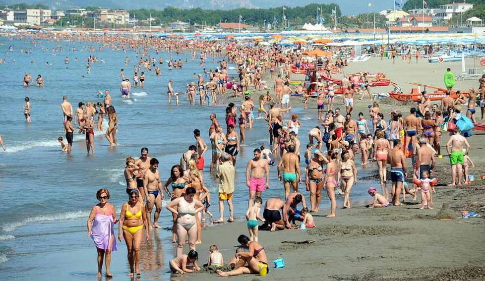 «Noi balneari nemmeno contemplati dal governo viviamo alla giornata»