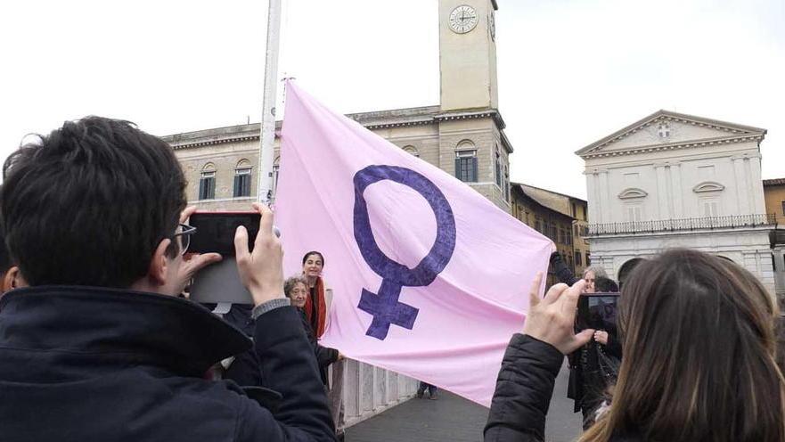 Isolamento forzato in casa, più donne chiedono aiuto
