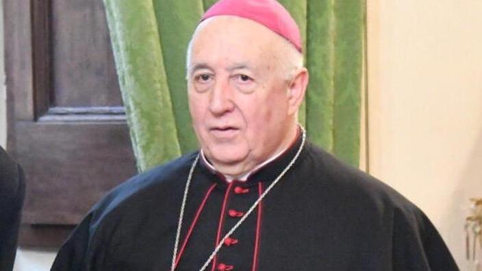 Il vescovo di Volterra attacca profitto e Comunità europea