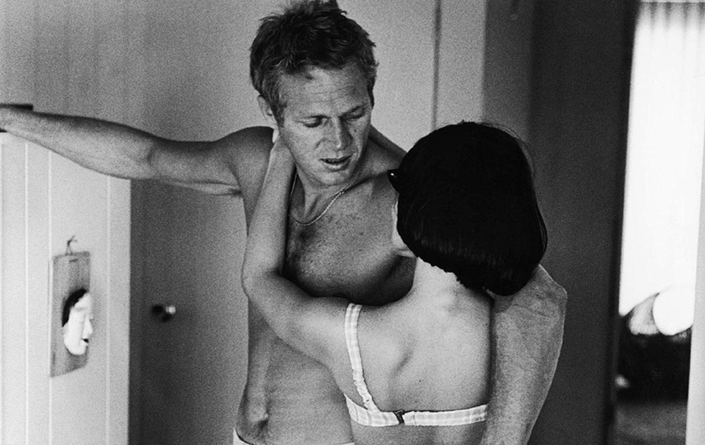 Steve McQueen, 90 anni mancati di una mitica vita spericolata