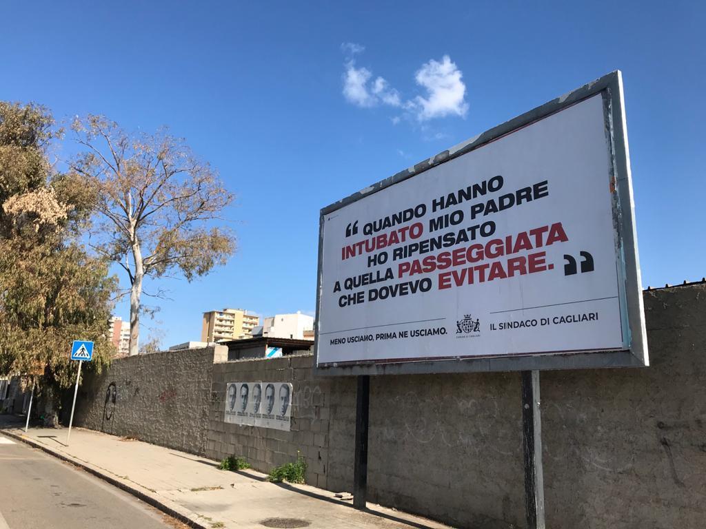 Coronavirus, manifesti choc a Cagliari contro le corse e la spesa inutile