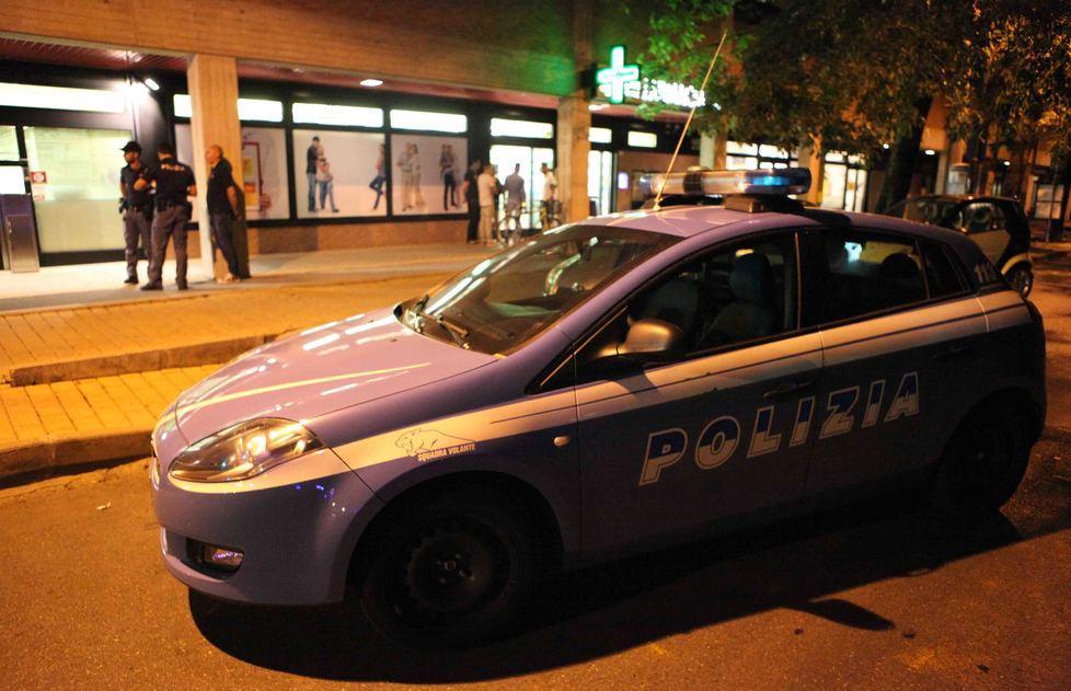 Reggio Emilia, rapina a mano armata alla farmacia di via Pansa 