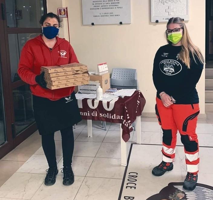 Ristoratore assicura i pasti ai volontari del primo soccorso