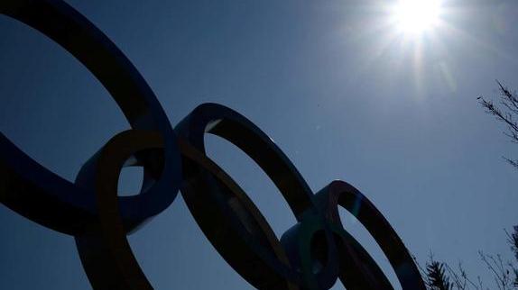 Che strana la prima Olimpiade “dispari” Il Cio si arrende: i Giochi slittano al 2021