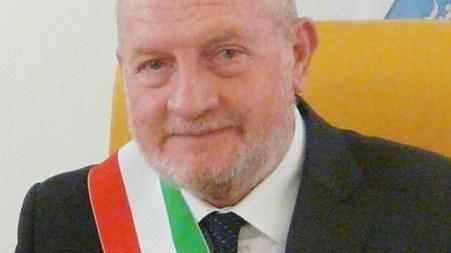 Otto sindaci contro la società E in disaccordo anche col prefetto