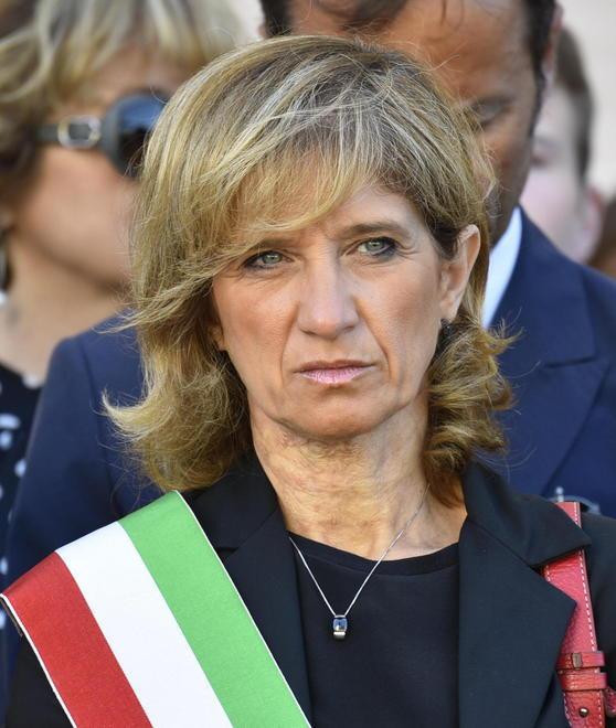Una sola sede aperta «Questa è una follia»